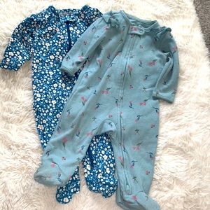 2 Carter’s 6 Month Sleepers